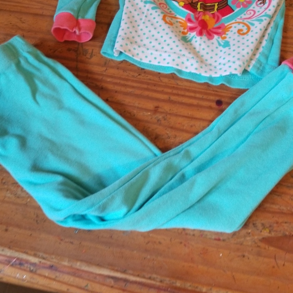 Pj set - Picture 3 of 4